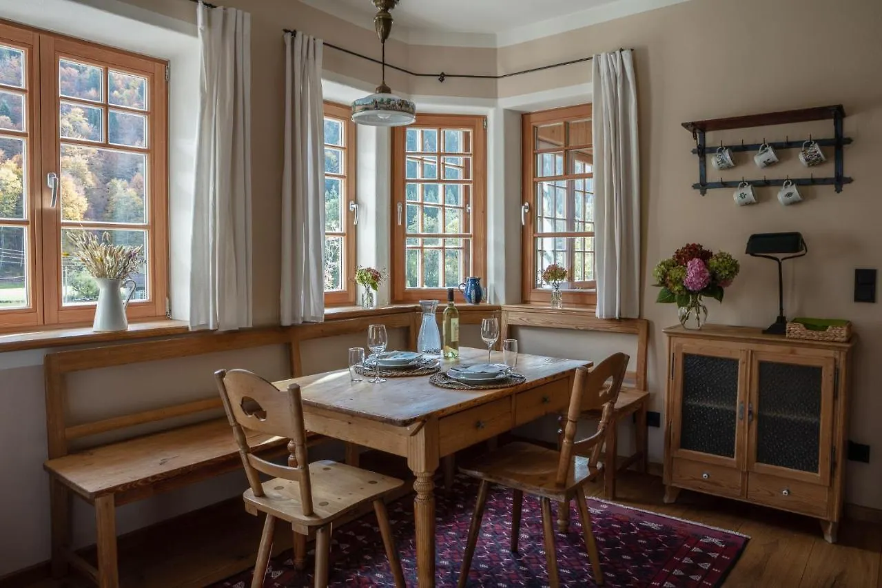 Daire Ferienwohnungen Zipflwirt Bayrischzell