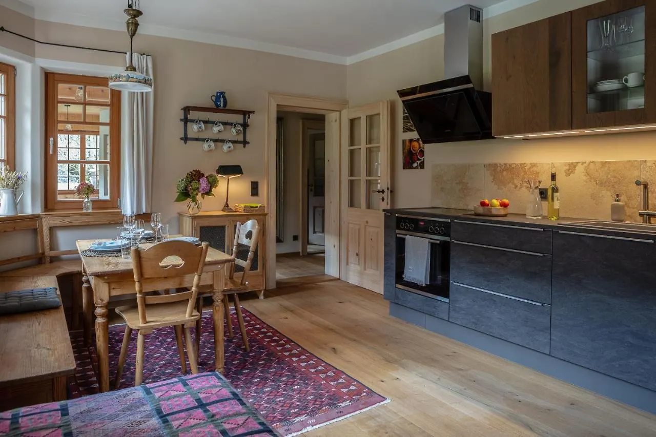 Apartment Ferienwohnungen Zipflwirt Bayrischzell